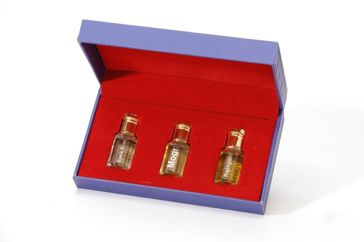 Midnight Noir Elegance: A Seductive Blend of Black Rose, Rajnigandha, and Mogra Attars